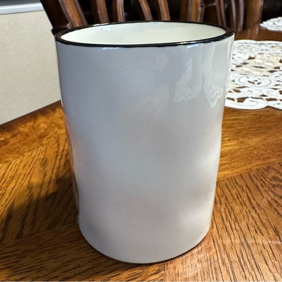 Signature Housewares Mug - Picture 3 of 6